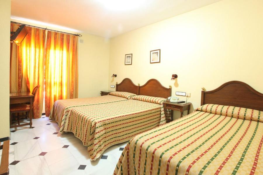 El Cisne Hotel Cordoba Bilik gambar