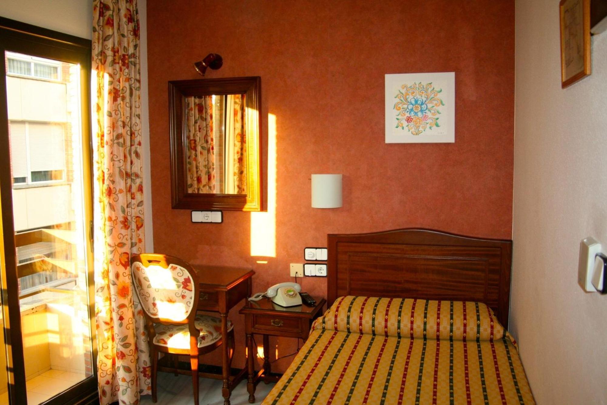 El Cisne Hotel Cordoba Bilik gambar